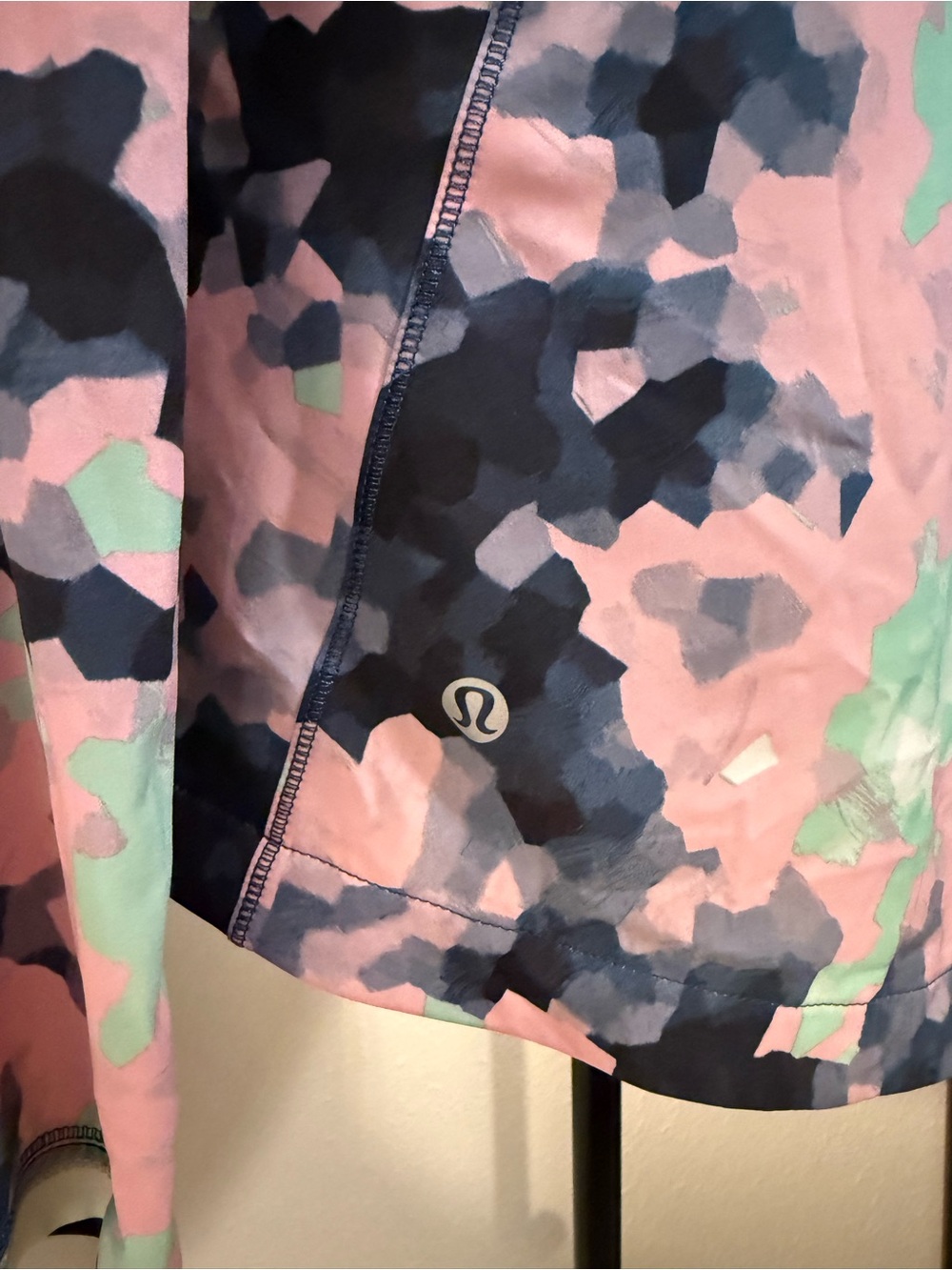 Lululemon Go the Distance Jacket - Picture 4 of 4